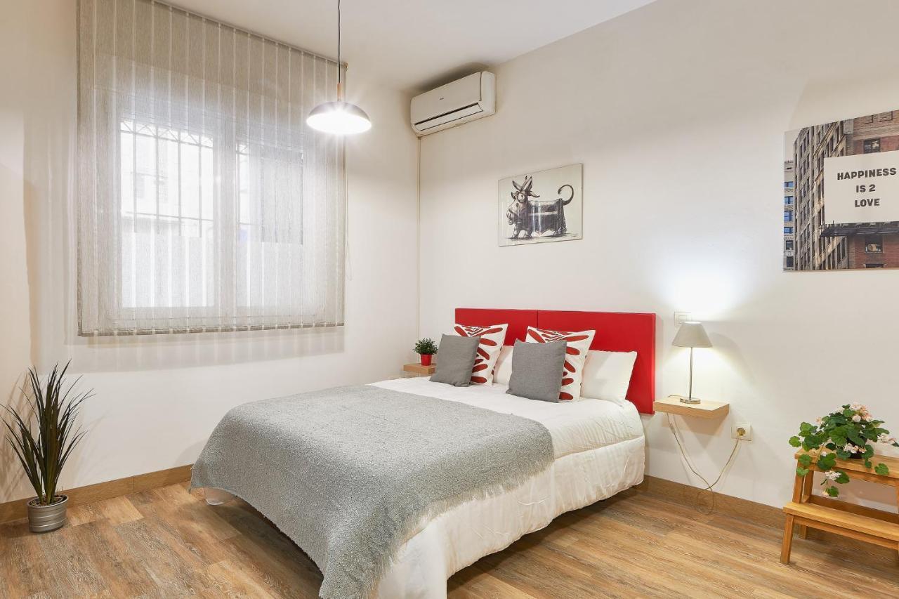 Victoria Urbanite Apartment Малага Екстериор снимка